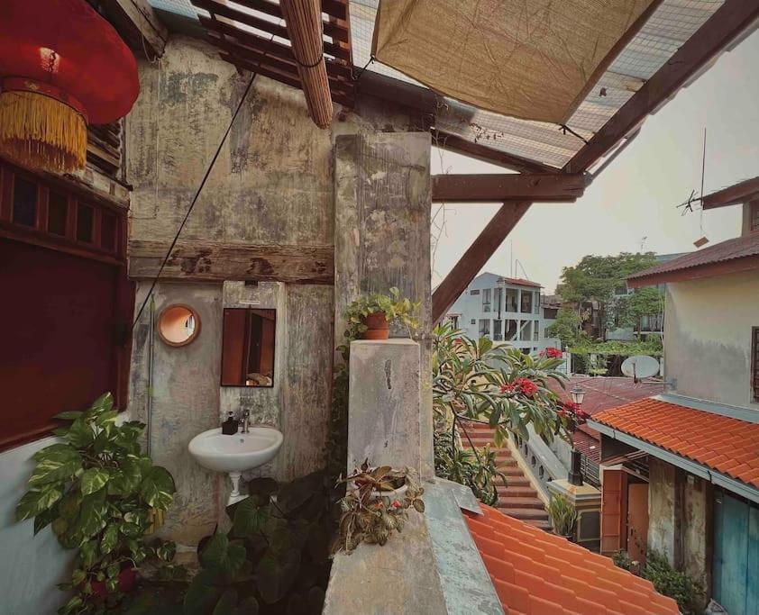 Leju 21 樂居 Explore Malacca From A Riverside House Buitenkant foto