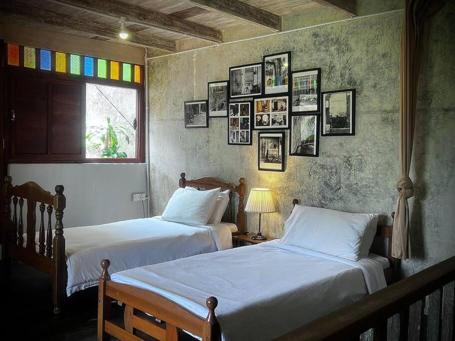 Leju 21 樂居 Explore Malacca From A Riverside House Buitenkant foto